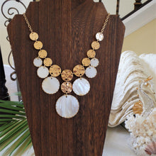 Capiz Shell Necklace KEISELA